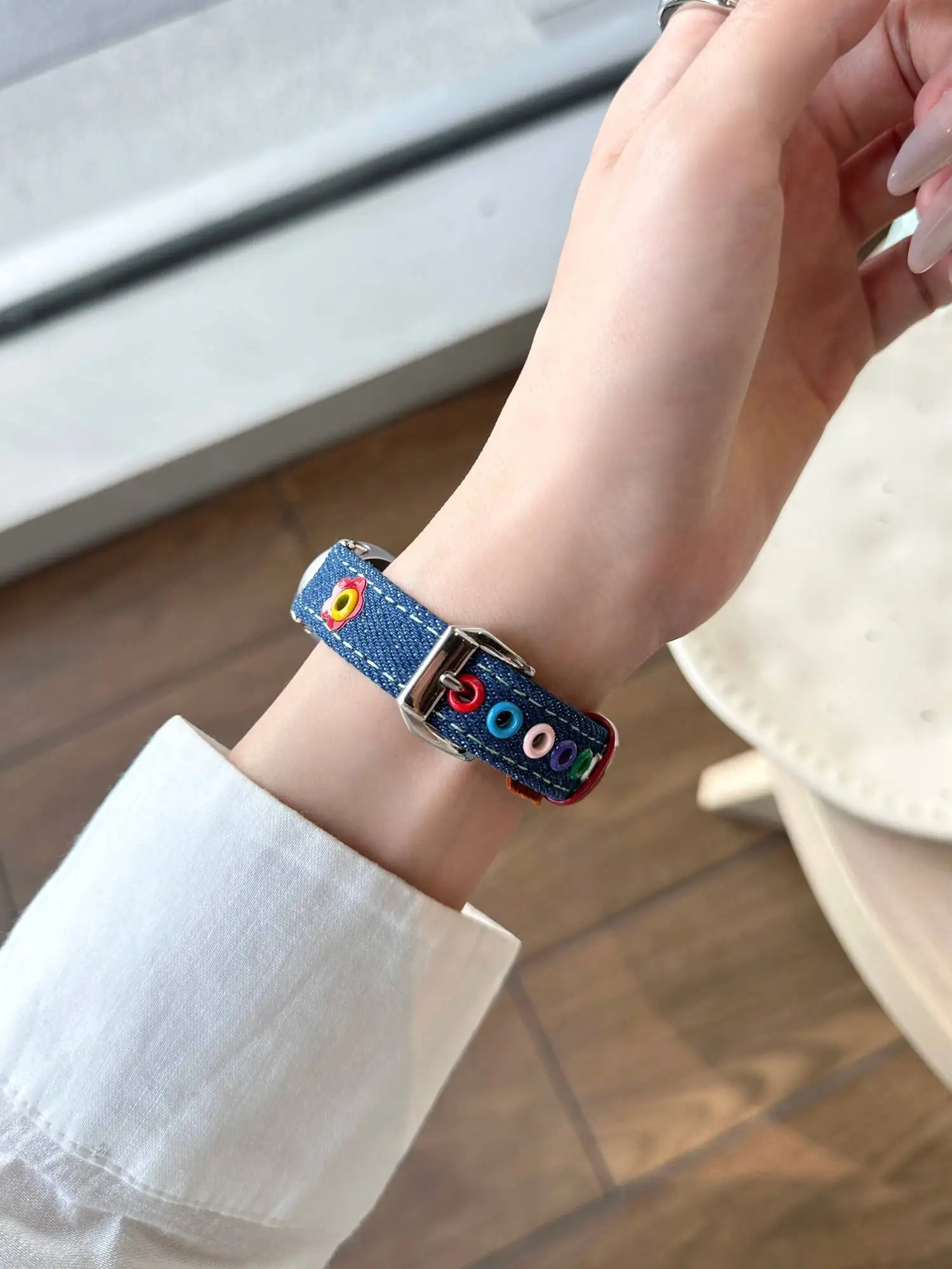 Exzellentes, niedliches Lederarmband mit Blumenmuster für XIAOMI Band 10 9 8 – Metallgliederarmband NFC-Armband-Zubehör Image