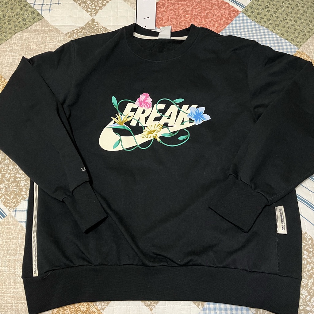 Nike Sweaters | Giannis “Freak” Nike Standard Issue (Large) Sweatshirt Nwt | Color: Black | Size: L