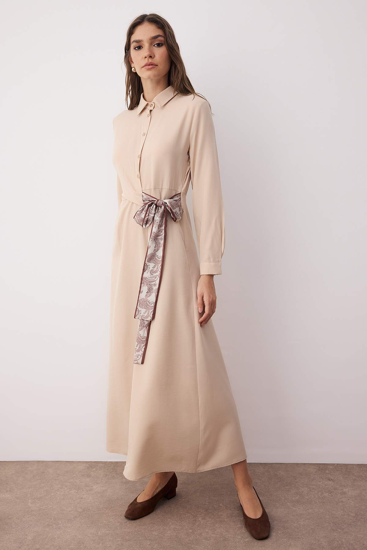 Langes, gerades Maxikleid für Damen, lässig/alltagstauglich, A-Linie, dezent