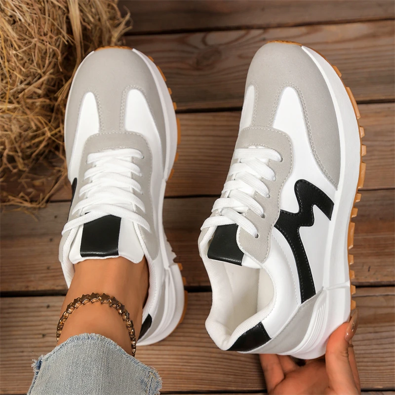 Klassische Designer-Sneaker für Damen, modische, lässige Sportschuhe für Damen, bequeme Sneaker, Damen-Laufschuhe mit dickem Boden