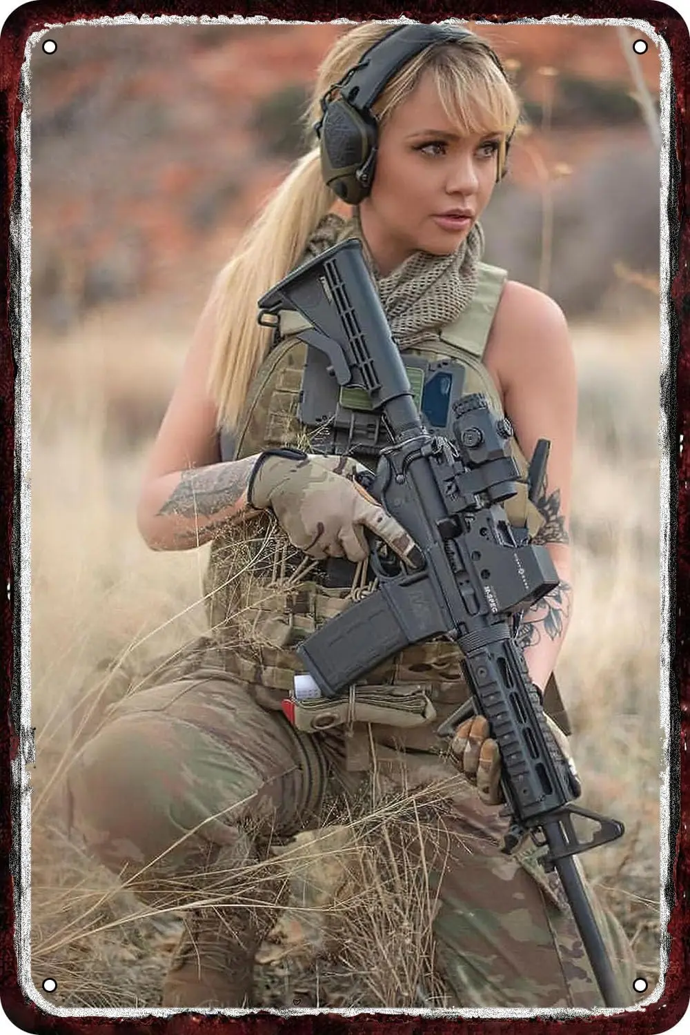 Metallschilder Militär Sexy Frau mit Gewehr Pin-up Girl Armee Sexy Nackt Vintage Blechschild Lustige Kunst Wanddekorationen für Zuhause Mann C