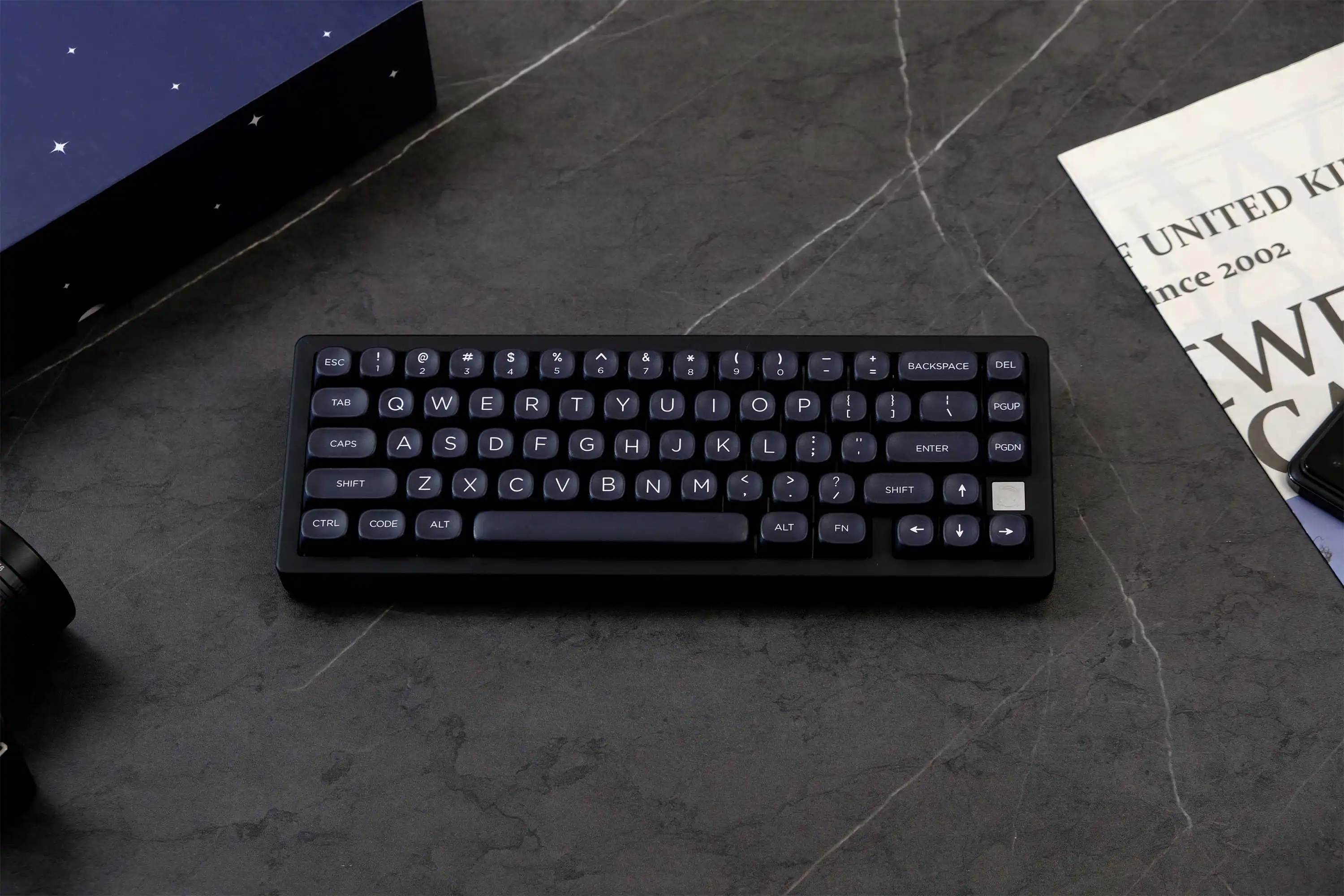 Gmk minimalist ische schwarze Tasten kappe Tasten pbt Tasten kappen moa Profil Dye-Sub angepasste Tasten kappen für mechanische Tastatur Image