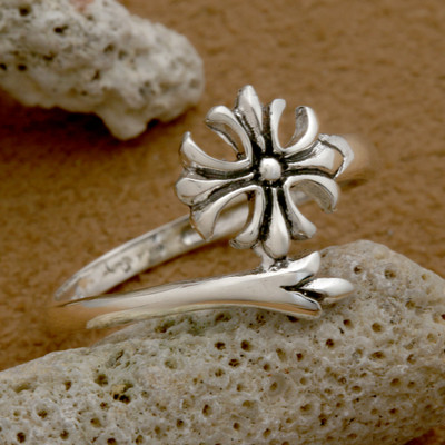 Climbing Flower,'Floral Sterling Silver Cocktail with Double Band Design'