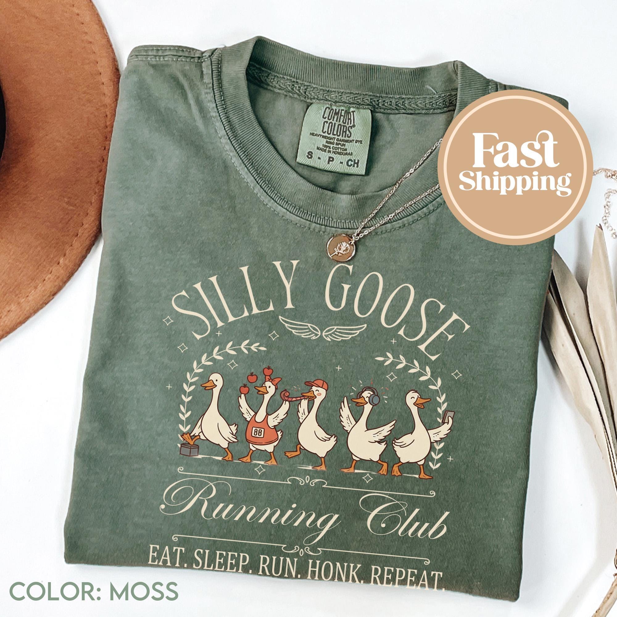 Maglietta Silly Goose Runner, design Silly Goose Running Club, maglietta unisex comoda e rilassata G295