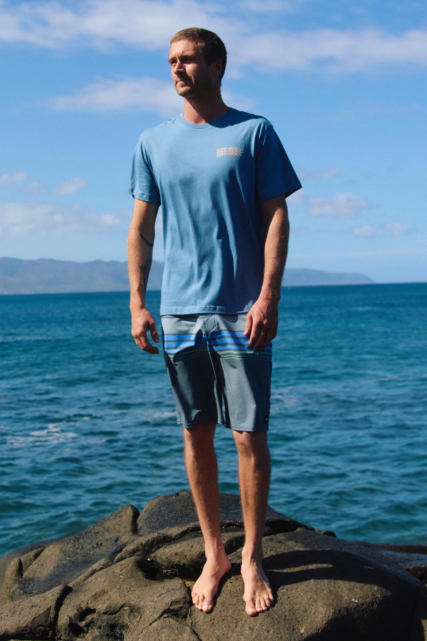 O'Neill Men's Hyperfreak Heat Stripe 20"" Board Shorts in Dark Slate, Size 30, Elastane/Polyester