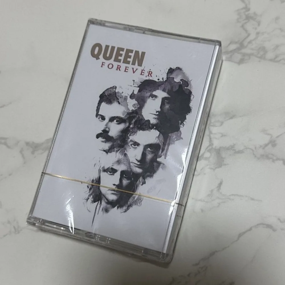 Brandneue Versiegelte Kassette Queen Forever Rockmusik-Album Legendäre Britische Rockband Anthems Collection mit Liedtextbuch Image