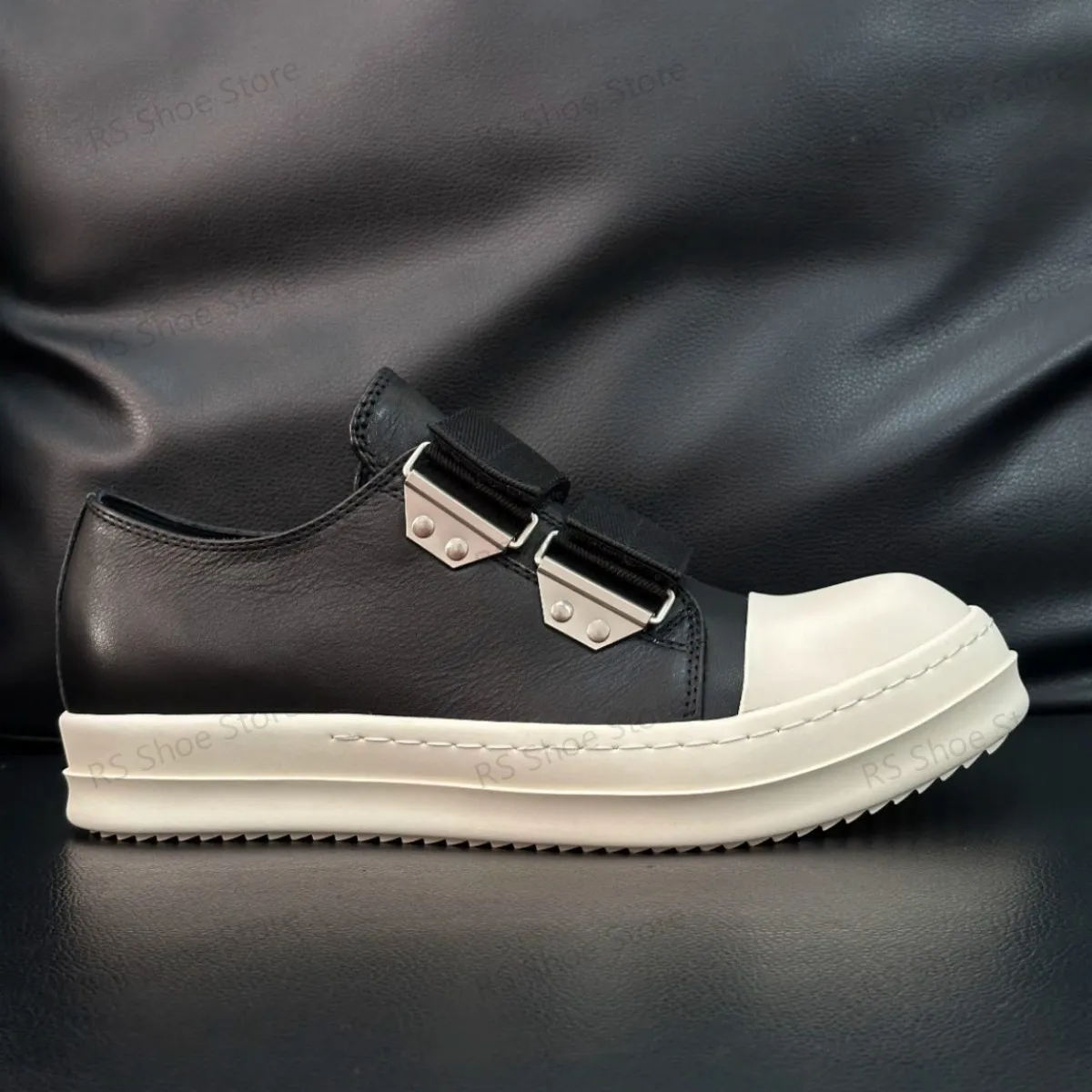 26 Neue Ro Luxus Low-Top Sneakers Marke Schwarze Leder-Sneaker Hochwertige Dicke Sohle Hochqualitative Klettverschluss-Schuhe Original Freizeitschuh