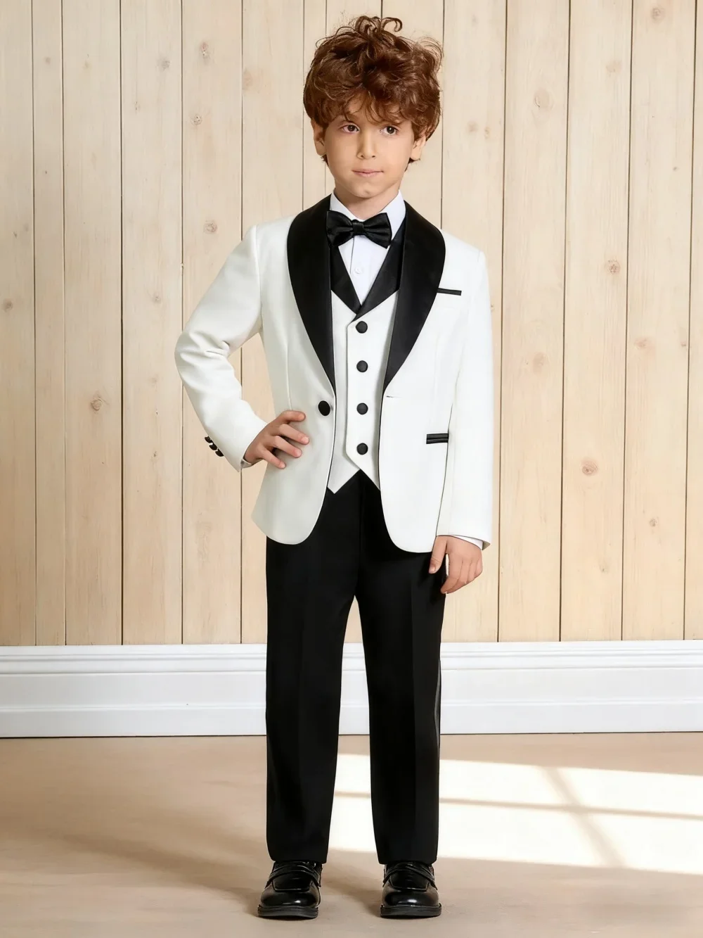 Eleganter Slim-Fit 4-teiliger Smoking-Anzug für Kinder in Weiß-Schwarz-Kontrast für Weihnachten, Neujahr, formelle Anlässe, Hochzeiten, Abschlussbälle, Blazer, Weste Image