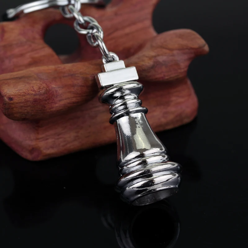 Anime NOGAMENOLIFE Schach im westlichen Stil, Metall-Schach-Anhänger, Schlüsselanhänger, silberfarbener Anhänger, Schlüsselanhänger, Schmuck, Geschenk Image
