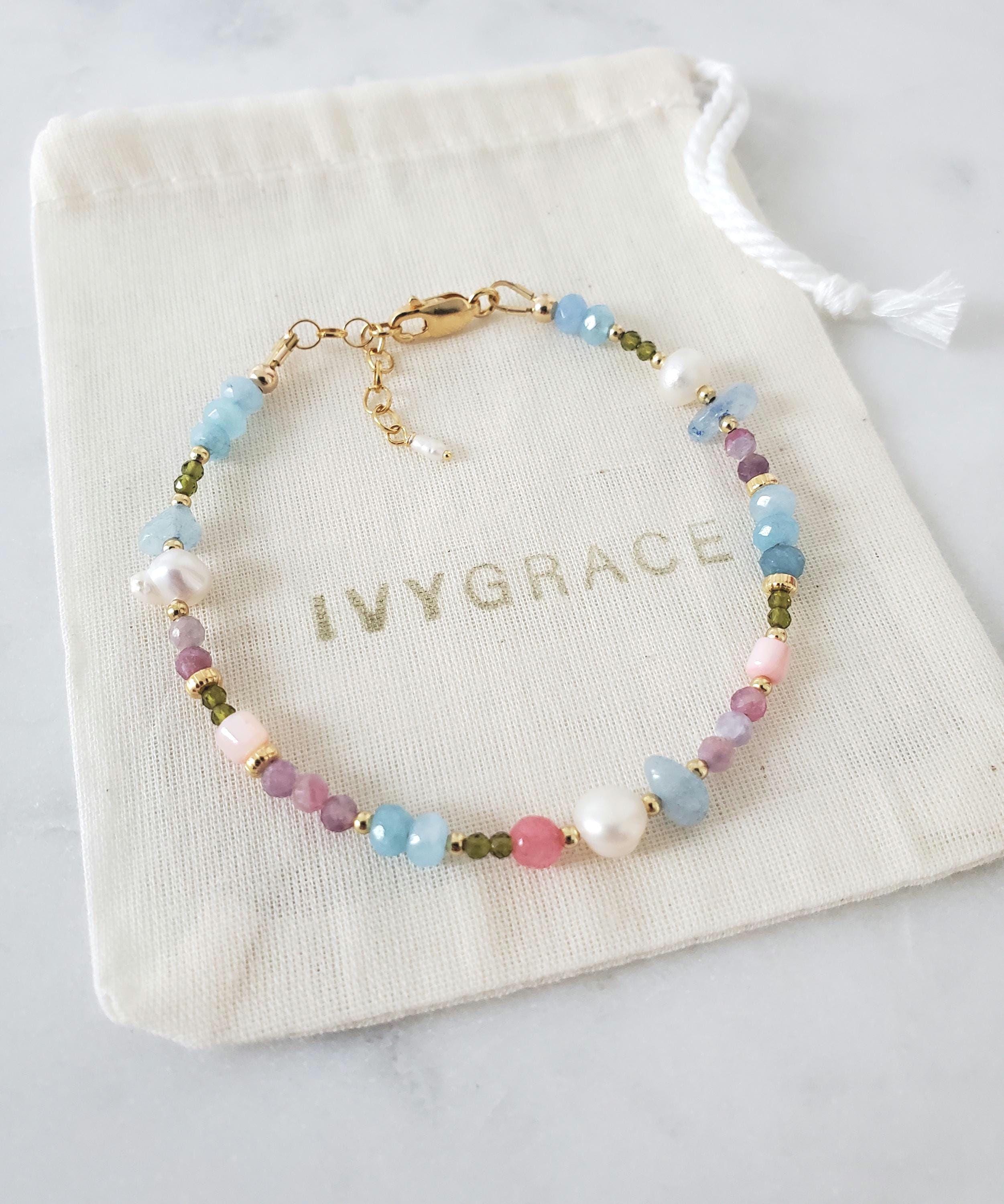 Bracciale con perline di pietre preziose e perle - Bracciale con perline dorate - Pietre preziose rosa e blu
