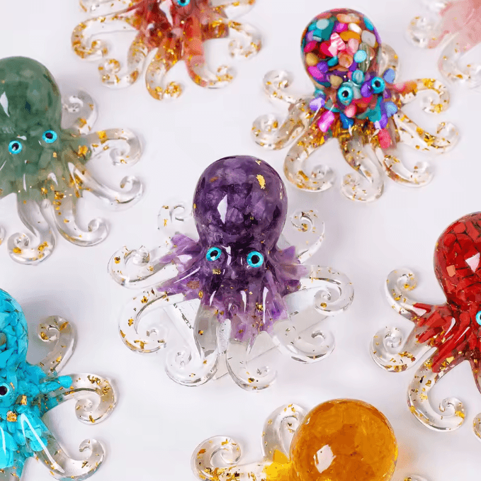 Natural Crystal Octopus Statue Reiki Stone Resin Ornament Decorative Figurine For Aquarium Home Office Decor mixed