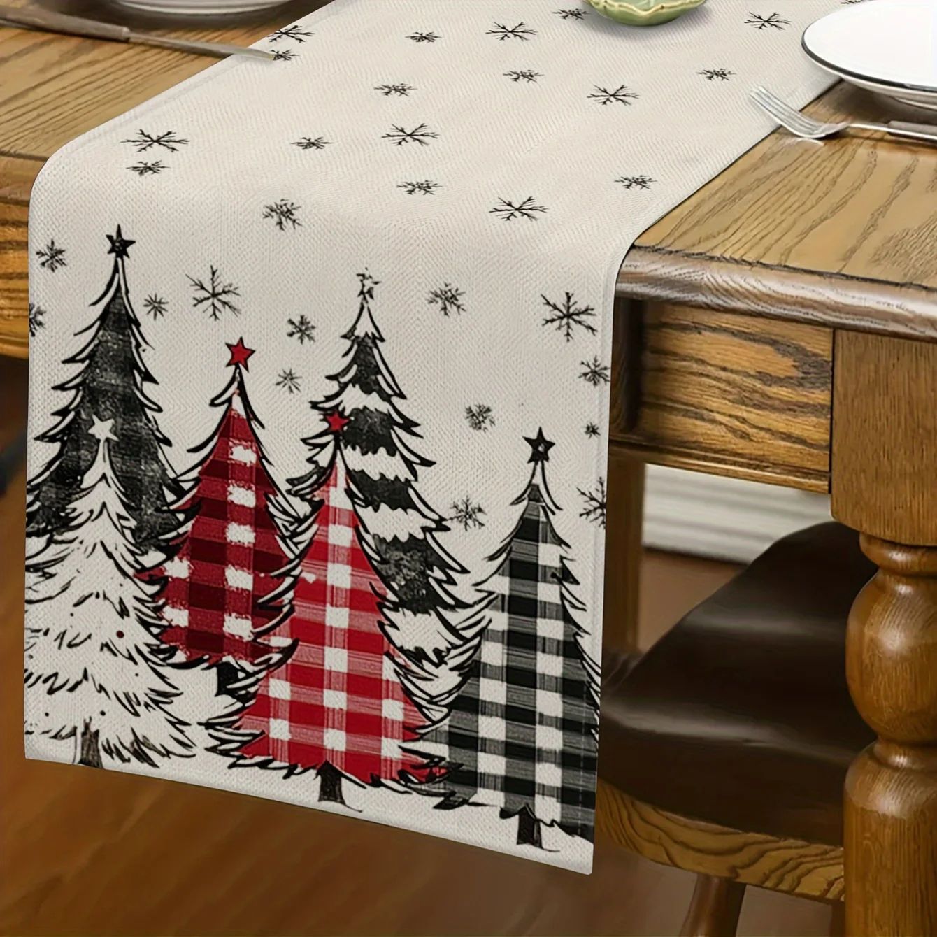 Retro Plaid Christmas Tree Table Runner b 12.99 58.27 In