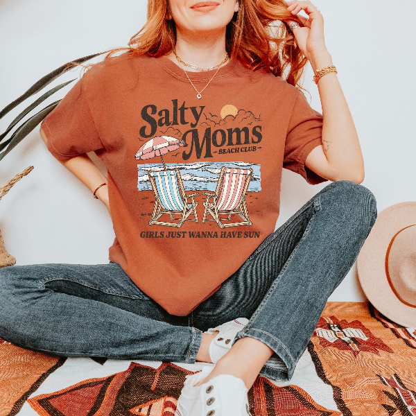 Salty Moms Beach Club Shirt Funny Beach Mom Graphic Tee Summer Gift pink s sweatshirt