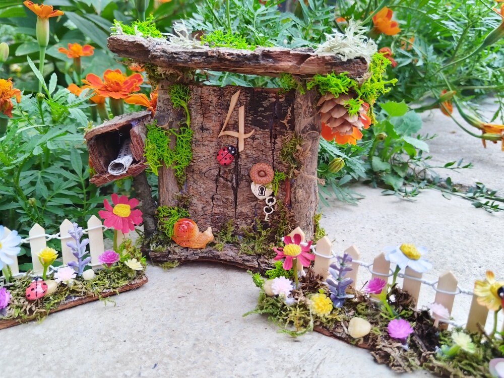 Porta delle fate con due recinzioni e cassetta postale, porta delle fate in legno, accessori per giardino delle fate, porta delle fate per albero, rec