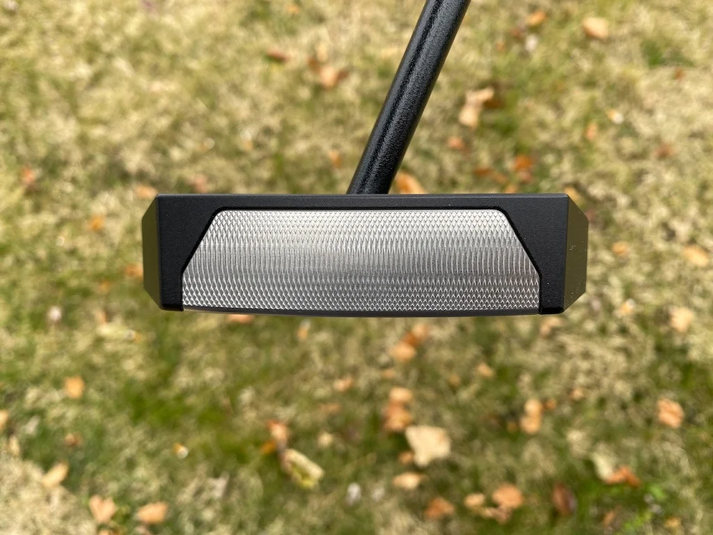 2026 Neuer Z1i Golfschläger Zero Torque Putter Rechtshänder 32~36 Zoll Mit ACCRA Graphitschaft Schwarz/Weiß Press Pistol 2 ° Griff