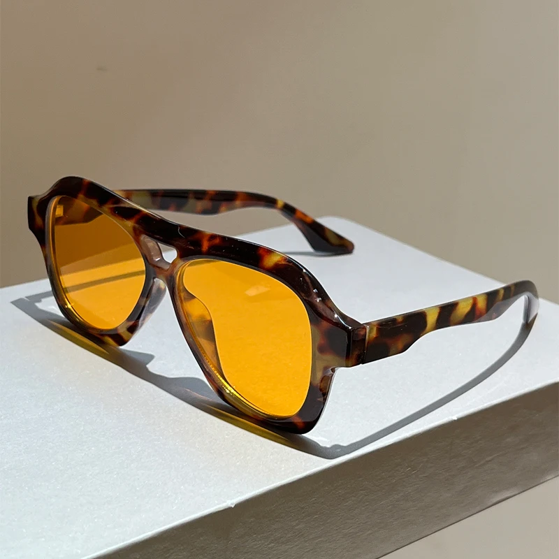 Vintage Leoparden-Pilotensonnenbrille für Herren, Modische Eckige Outdoor-UV400-Brille für Damen, Neue Doppelbrücken-Freizeitsonnenbrille zum Autofahren Image