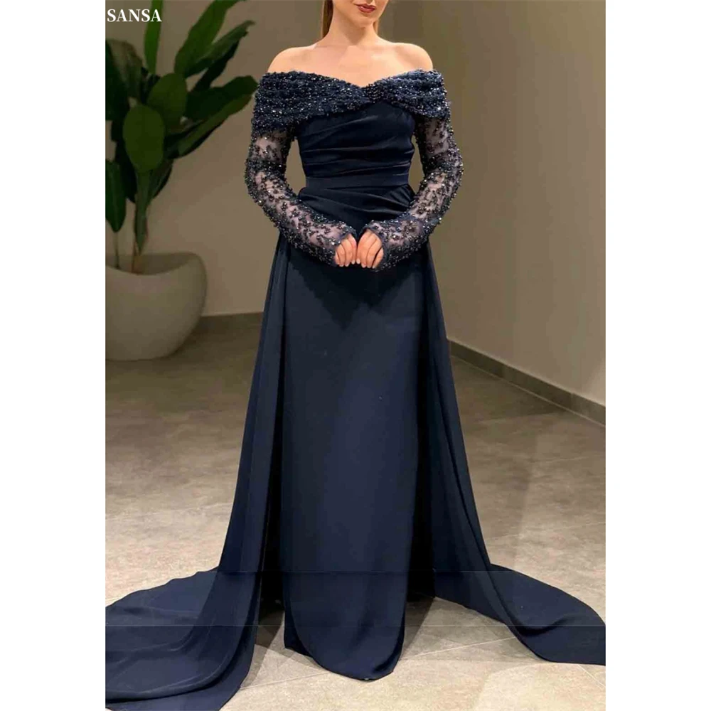 Robe de bal Sansa personnalisée bleu marine coupe trapèze à épaules dénudées, ornée de perles, manches longues, plissée, longueur ras du sol, pour soirée formelle