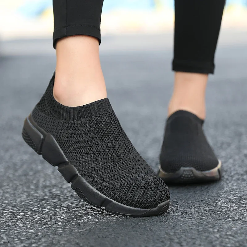 Turnschuhe Frauen Schuhe Stricken Socke Turnschuhe Frauen Slip Auf Damen Wanderschuhe für Frauen Müßiggänger Wohnungen Tenis Famela Plus Größe