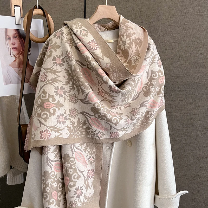 Neuer warmer Luxus-Schal für Damen, Kaschmirimitat, modischer Schal zum Einkaufen und Sammeln, Poncho für Damen, Winter, heißer Verkauf Image