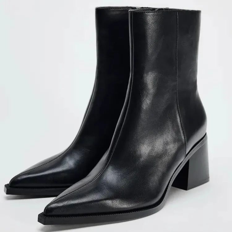 Damen-Stiefeletten aus schwarzem Leder, spitzer Zehenbereich, Blockabsatz, stilvoller seitlicher Reißverschluss, modische kurze Stiefeletten für die tägliche Partykleidung