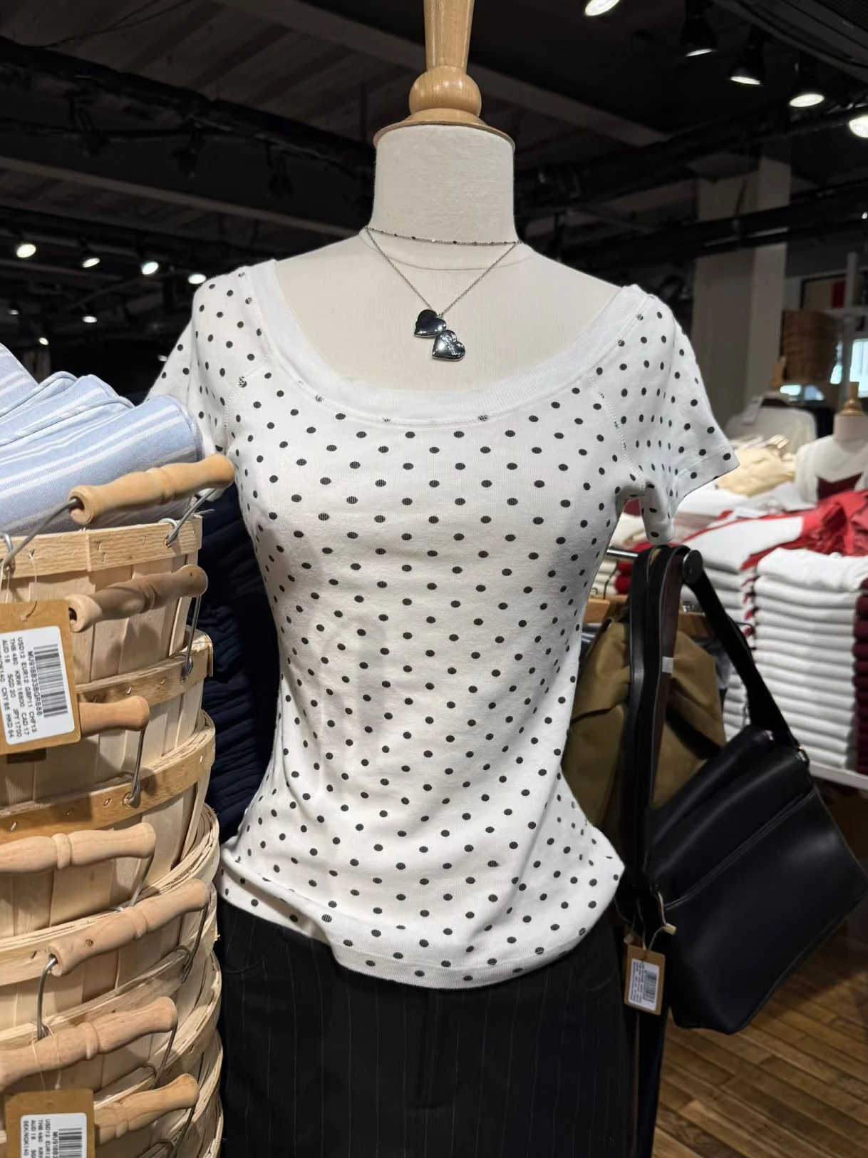 Polka Dot Weiß Dünnes T-shirt Frau Slash Neck Kurze Raglan hülse Baumwolle T-shirts Weibliche Casual Süße Adrette T-shirts Neue Image
