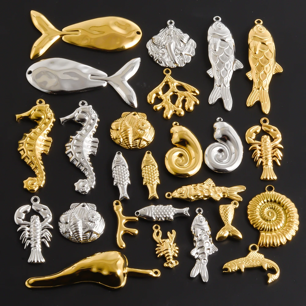 5er-Set Edelstahl-Anhänger mit Meerestieren: Muschel, Seestern, Hai, Fisch, Meerjungfrauenschwanz, Schildkröte – Trendiger Schmuck im Großhandel Image