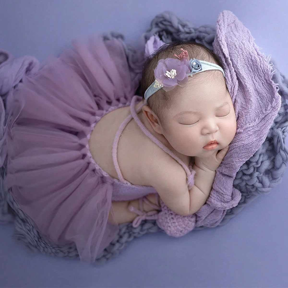 2 Stück Gestrickte Nerz-Fleece Neugeborenen-Fotografie-Outfits Mädchen Violetter Flauschiger Netz-Strampler mit Mini-Schuhen Säuglings-Fotorequisiten Image