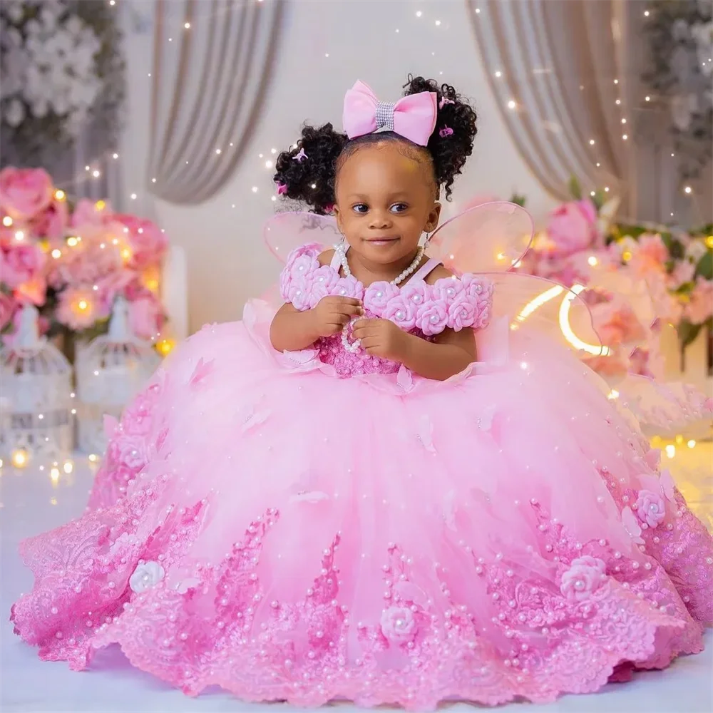 Schöne Blumenmädchenkleider, individuelles Babykleid, Geburtstagsfeier, schulterfrei, Perlen, Spitze, Schmetterlinge, Erstkommunion-Kleider für Kleinkinder Image