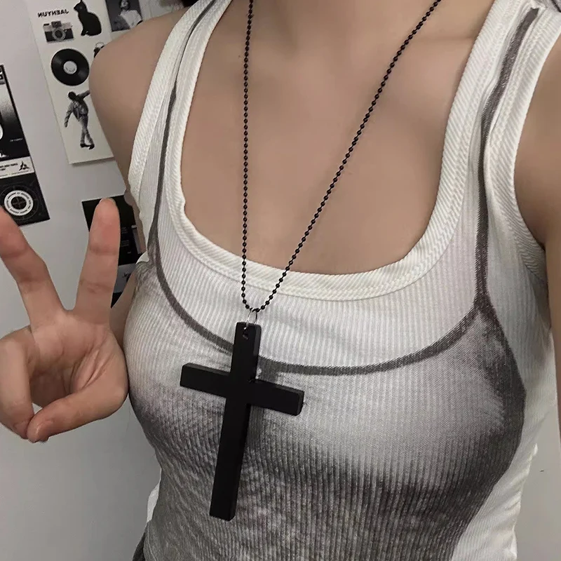 Neue Gothic Cool Y2K Holz Kreuz Anhänger Halsketten Unisex Schwarz Weiß Rot Hip Hop Charme Kette Choker Halskette Mode Schmuck