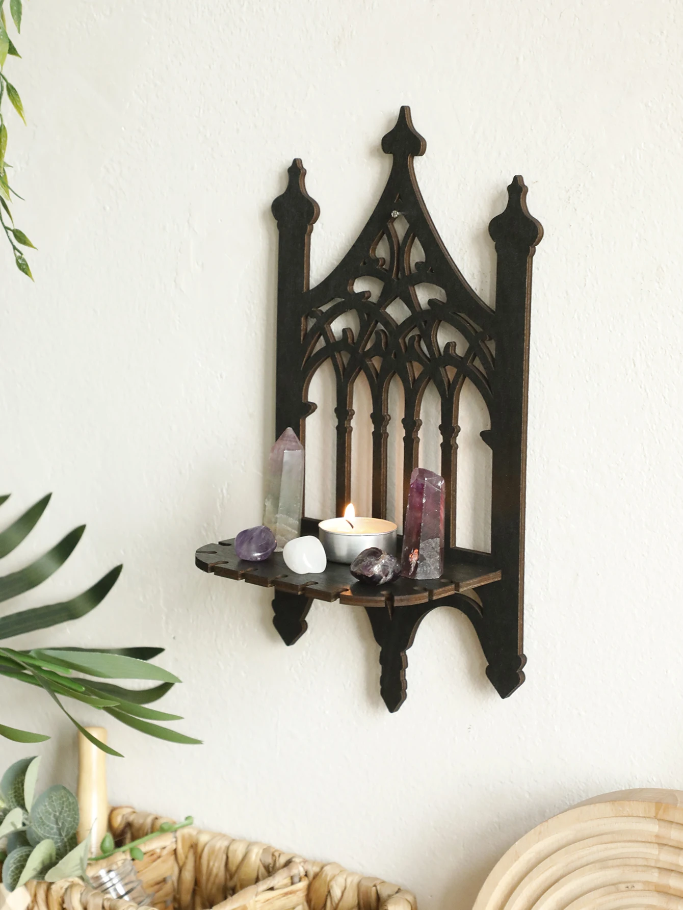 Schwarz Gothic Holz Regal Wand Dekor Hohl Vintage Zaun form Wand Hängen Dekor Schwimmende Regale Kristall Halter Zimmer Dekor