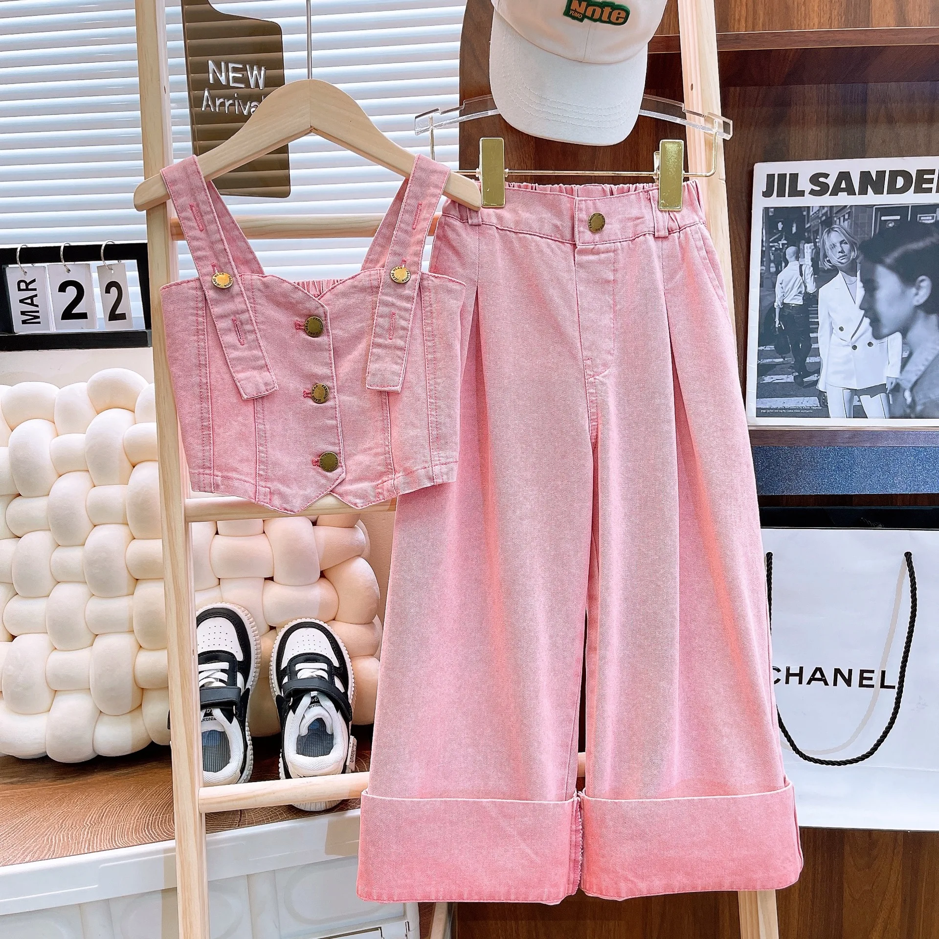 Sommer Neue Mid size Kinder Mode Denim Set mit einreiher Sling Top + Gerade bein Hosen Kinder Mädchen kleidung Anzug 4-13 Image