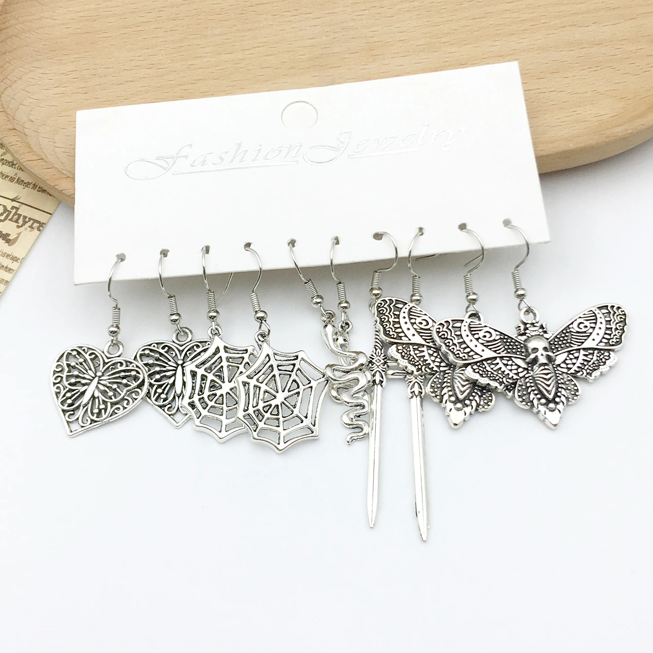 5 paar Vintage Silber Farbe Kreative Schmetterling Schädel Schwert Schlange Spinne Ohrringe Set Für Frauen Rock Schmuck Lange Einzigartige ohrring