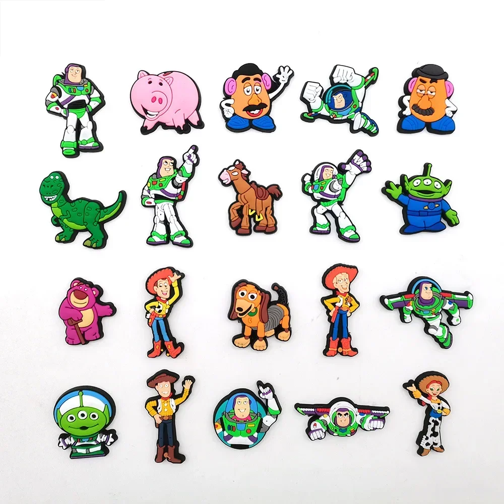 20 pezzi di ciondoli per scarpe della serie Toy Story dei cartoni animati per zoccoli scivoli a bolle sandali decorazioni per scarpe in PVC accessori con fibbia per bambini