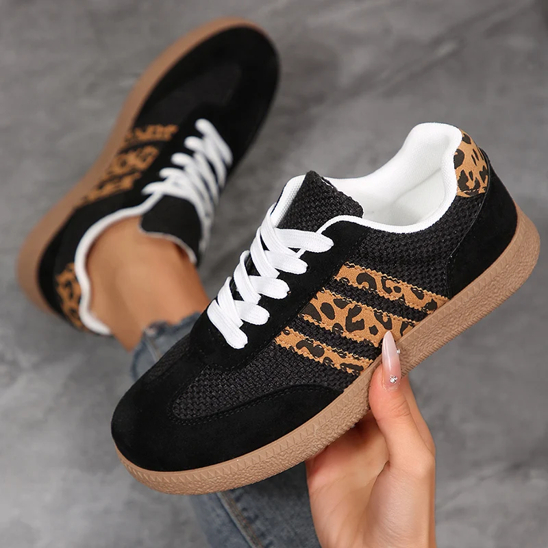 Trendige, lässige, schwarze Leopard-Flach-Sneaker für Damen Gestreifte Damenschuhe mit dickem Boden, leichte Streetwear-Vulkanisierte Schuhe für Damen