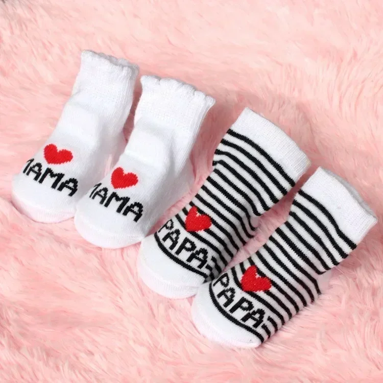 Babys ocken Baumwolle Mini süße Mädchen Jungen lieben Papa Liebe Mutter Neugeborene Kinder Socken Kleinkind Baby Boden Bettwäsche Socken Baby billige Sachen Image