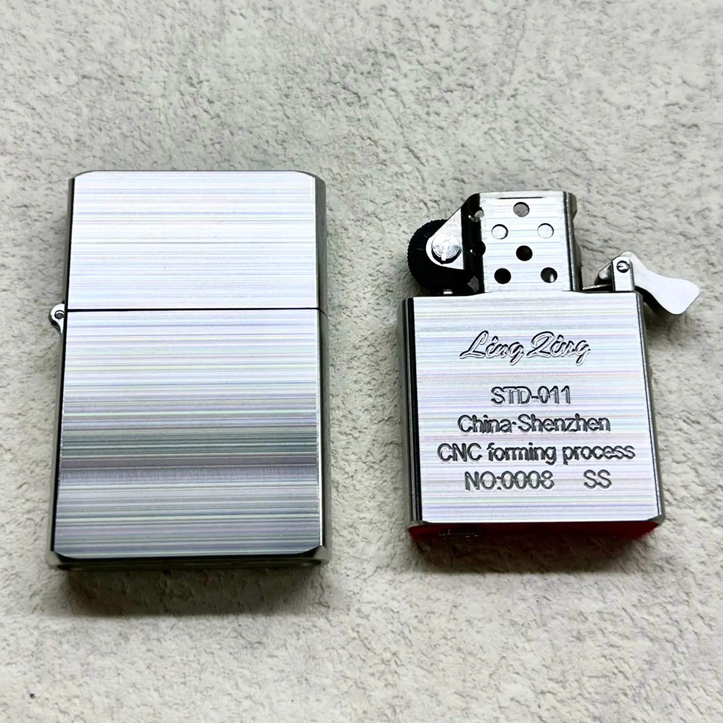 CNC-gefräster Edelstahl-Dochtfeuerzeug Nachfüllbar Langlebiges Edelstahl-Taschenfeuerzeug Premium-Raucherzubehör Geschenk