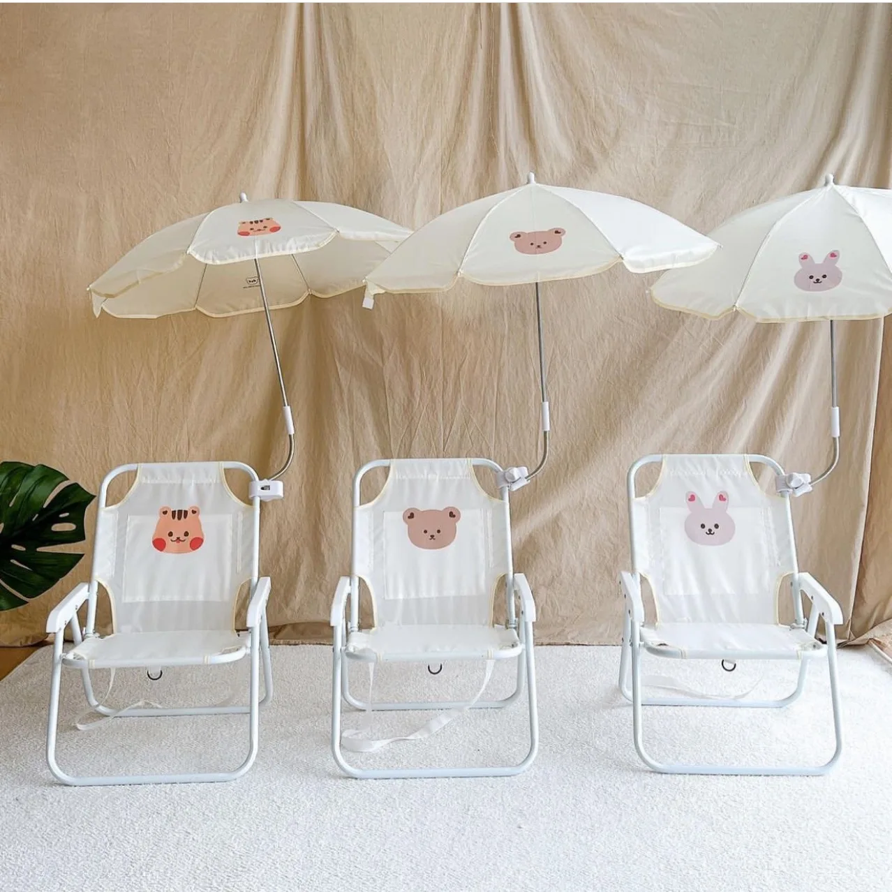 Kinder Outdoor Strand Stuhl Mit Regenschirm Nette Ins Wind Tragbare Klappstuhl Meer Foto Mit Sonnenschirm Zurück Stuhl ﻿ Image
