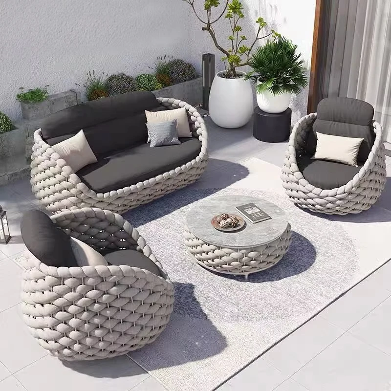 Outdoor-Garten-Lounge-Set Aluminiumrahmen Geflochtene Seil-Stühle und Tisch-Set Luxuriöse Moderne Terrassenmöbel-Sets