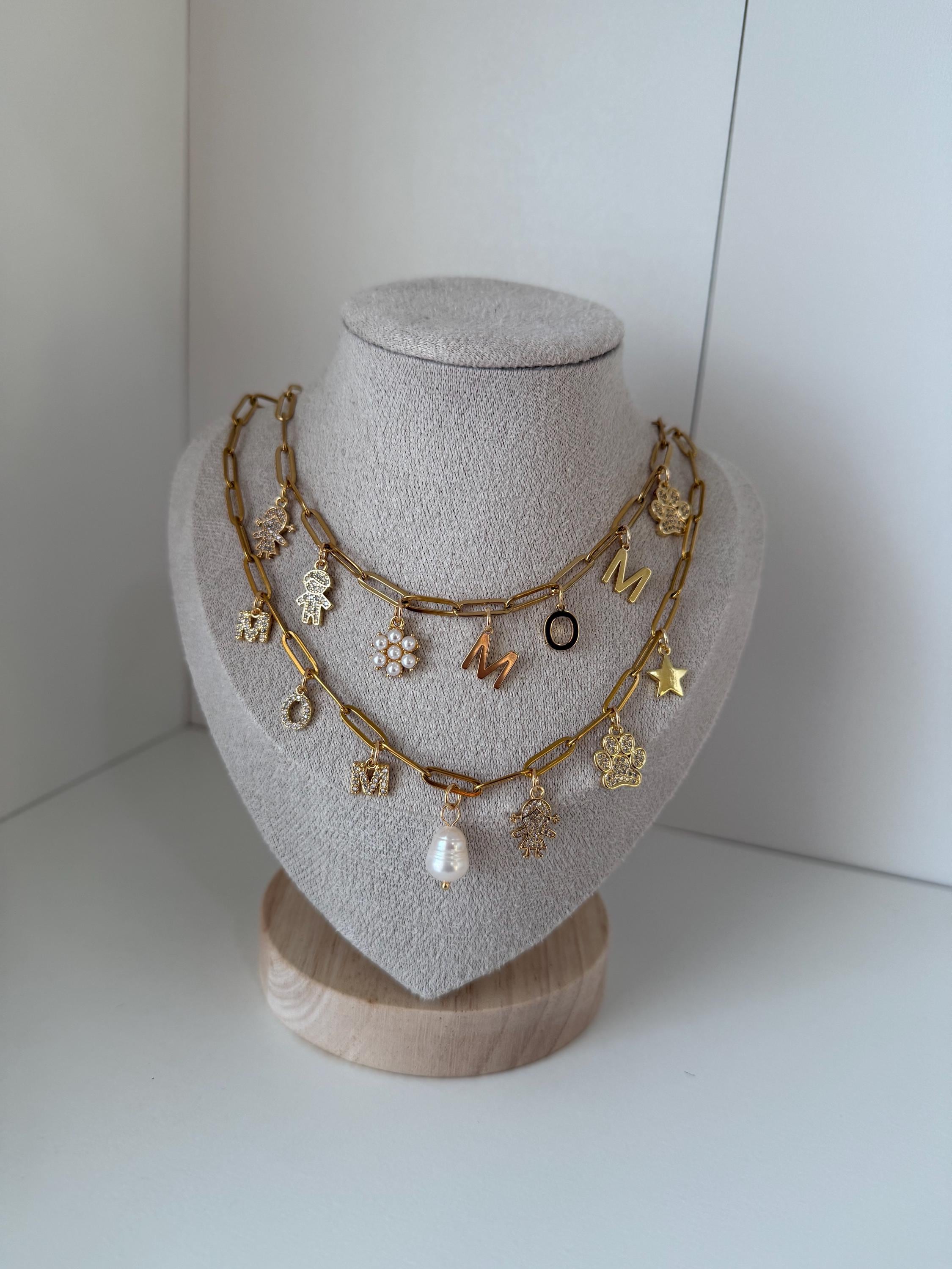 Collana con ciondoli, collana con ciondoli in oro, collana con ciondoli personalizzata, gioielli con ciondoli personalizzati, collana con ciondoli mul