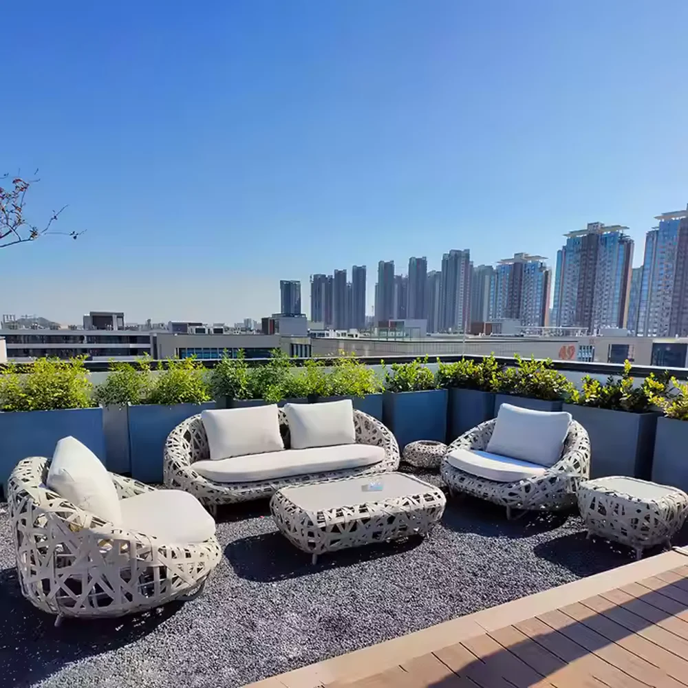 Luxuriöses Modernes Rattan-Sofa-Set Hochwertige Seil-Sitzgruppe Gartenmöbel Komfortabel und Langlebig für die Terrasse
