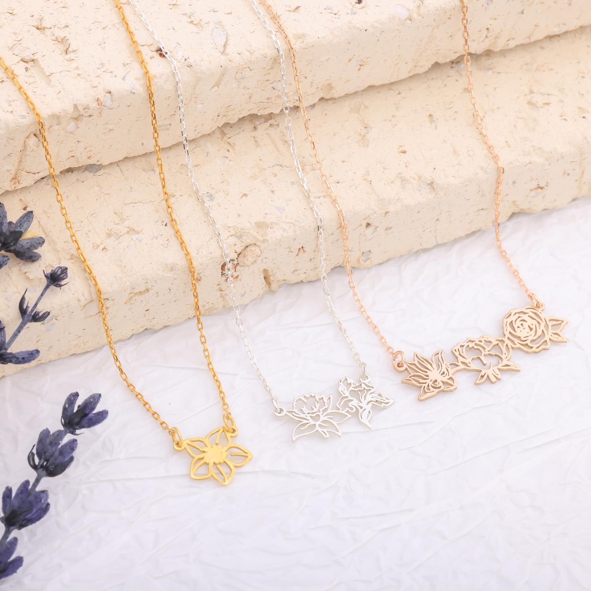 Collana con fiori di nascita delicata, collana con bouquet di fiori di nascita in oro 14K, collana con fiori del mese di nascita, collana con fiori di