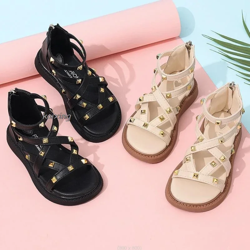 Sommer Neue Kinder Sandalen Mädchen Prinzessin Niet Sandalen Weiche Kinder Strand Schuhe Mode Römischen Sandalen Größe 21-36 Vielseitig