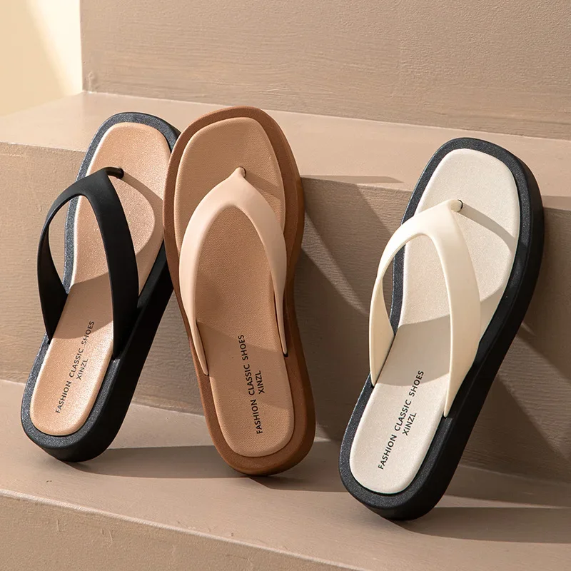 Lässige Flip-Flops für Damen, Schuhe für Outdoor-Bekleidung, 2025, neue Anti-Rutsch- und Anti-Geruch-Hausschuhe, Damen-Strandsandalen, Sommer-Damenschuhe