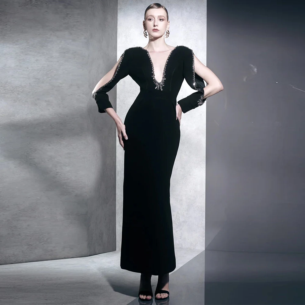 Luxus Damen Abendkleider schwarz Jersey Strass maßge schneiderte Anlass Kleid gerade V-Ausschnitt lange Perlen Abendkleider 2024