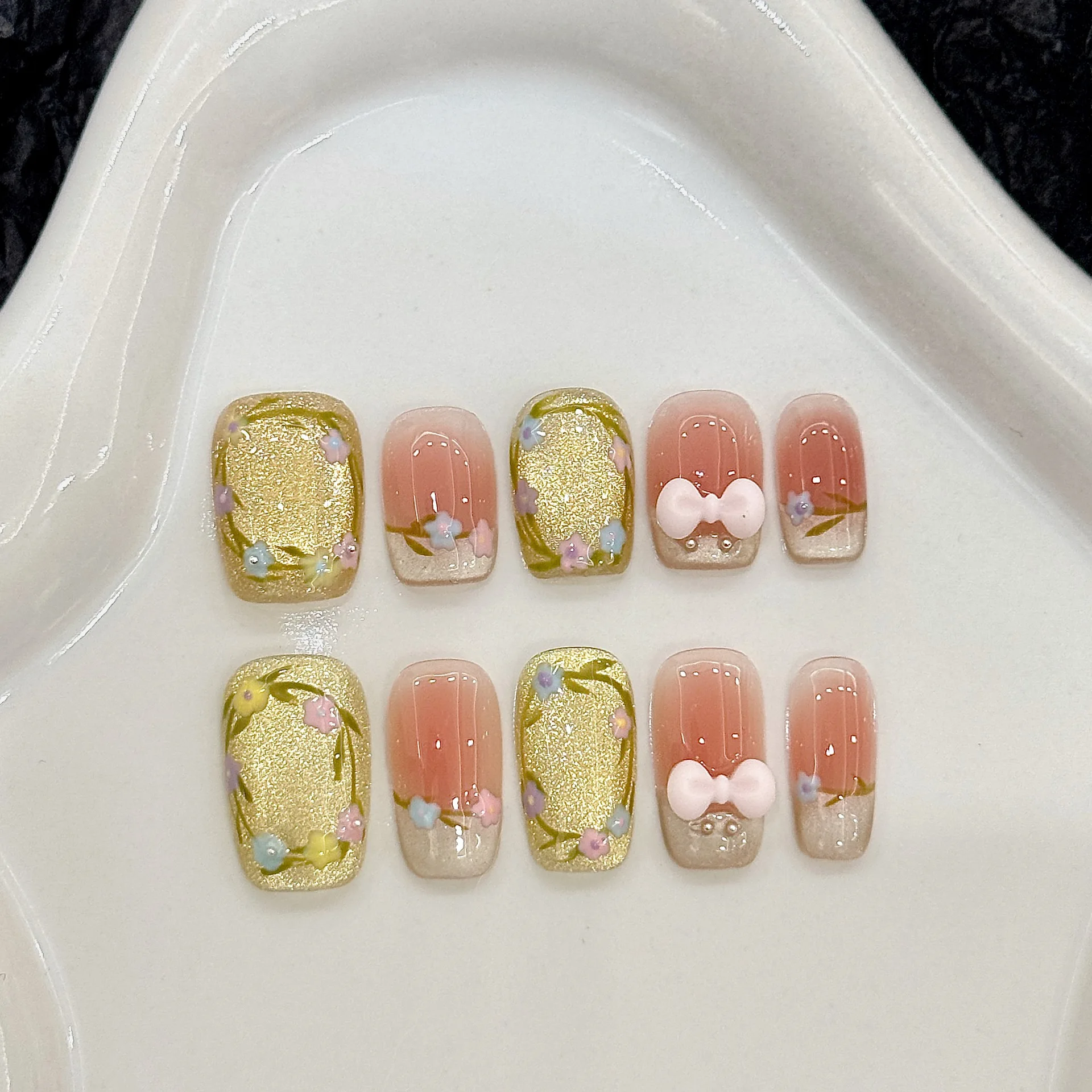 10 Stück reine handgepresste quadratische Nagelkunst, schöne künstliche Nägel, farbenfroher Sommer, bunter Blumenbogen, grünes Katzenauge, ideal für Frauen Image