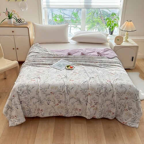 Kühlende Sommerdecke, leichte, atmungsaktive und weiche Tagesdecke mit Blumenmuster für Schlafzimmer und Zuhause Image