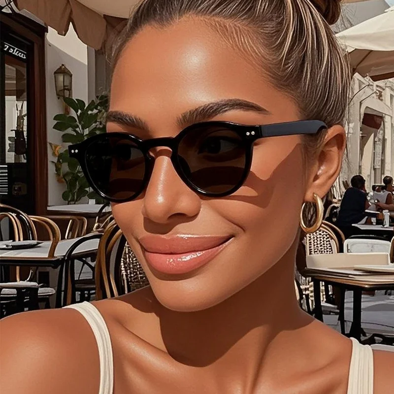 Neue Modische Kleine Runde Sonnenbrille für Damen Vintage Luxusmarken-Design Klassische Anti-Blaulicht-Brille Image