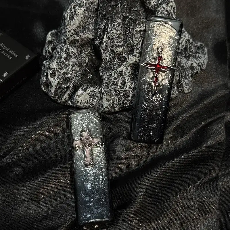 Original Handgefertigtes 3D Eisblumen Premium Geschenk Metall Winddichtes Feuerzeug Direkt Aufladbar Grüne Flamme Aufblasbares Feuerzeug Image