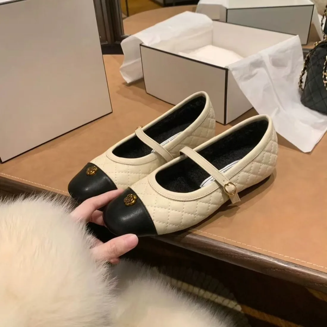2026 Frühherbst Neue Echtleder Mary Jane Schuhe mit Runder Spitze, Flacher Absatz, Flache Ballerinas, Einlagige Schuhe, Botas Mujer