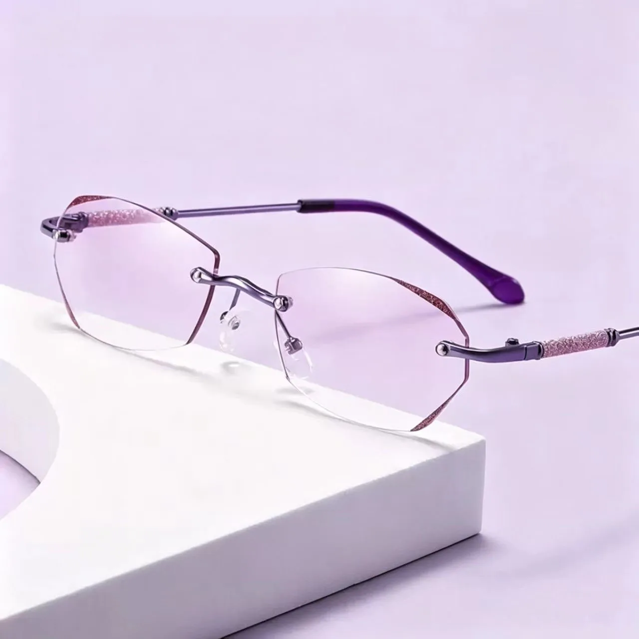 2026 Neu 1 Stück Lesebrille für Damen Modische Vielseitige Trend-Lesebrille Randlose Abgeschrägte Lesebrille mit Blaulichtfilter Image